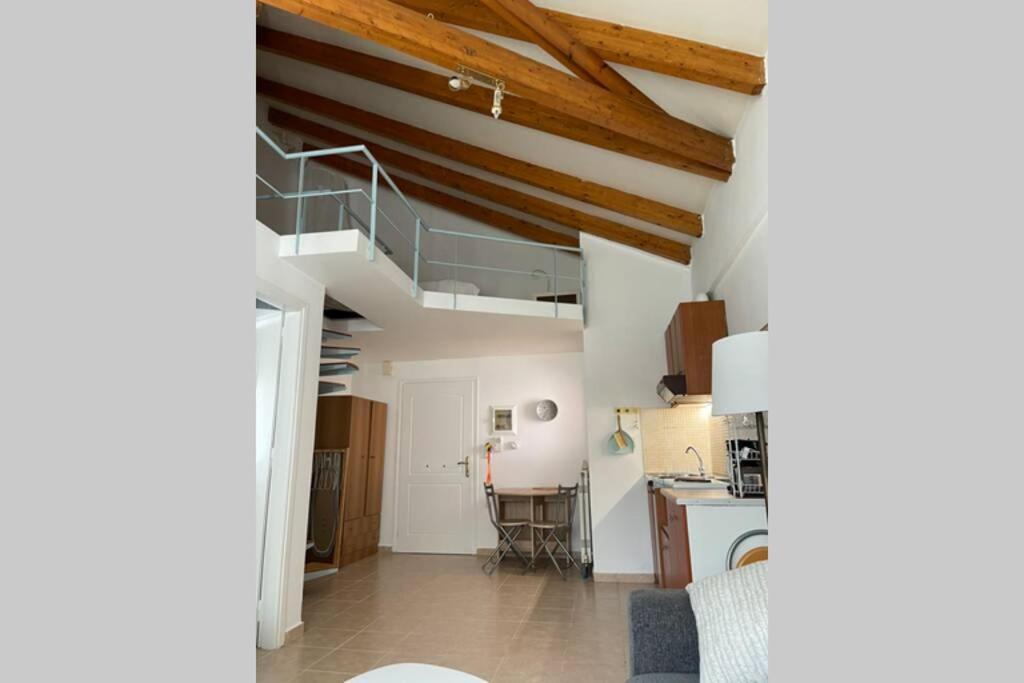 Attic Studio Stay Kalamata Luaran gambar